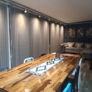 LINEA BARCELONA-BANDAS VERTICALES